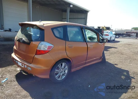 2010 Honda Fit Sport из США, поврежденный, VIN JHMGE8H49AC018355